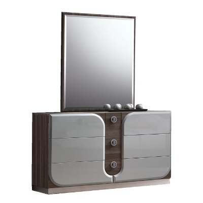 Picture of Dresser and Mirror