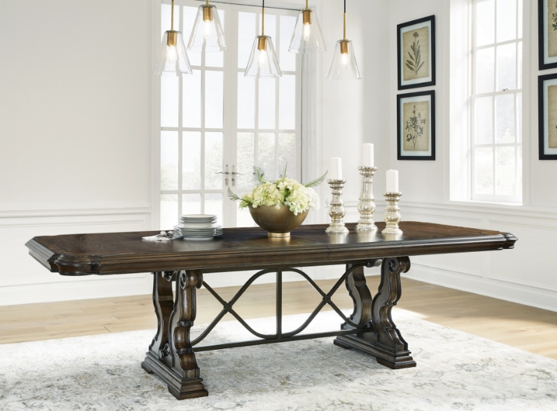 Picture of 108.38" With a shapely tabletop Extendable Dining Table