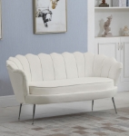 Picture of VELVET LOVESEAT