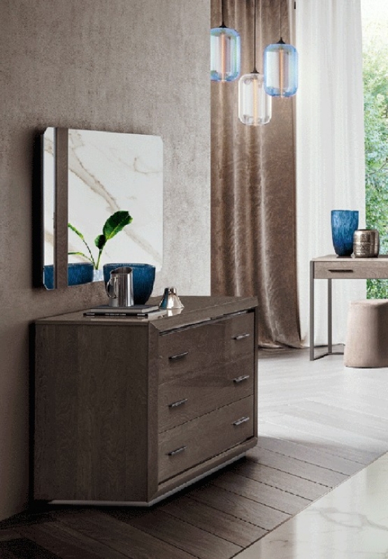 Picture of Dresser and Mirror