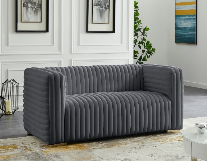 Picture of VELVET LOVESEAT