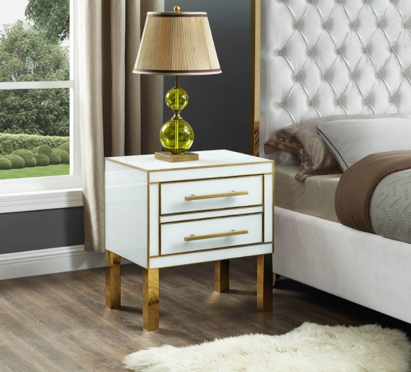 Picture of 23.5" Rich Gold Stainless Steel Legs & Trim White Lacquer Side Table